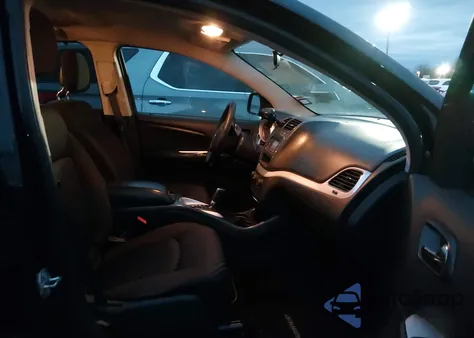 2017 Dodge Journey Sxt z USA, uszkodzony, nr VIN 3C4PDCBG6HT532723